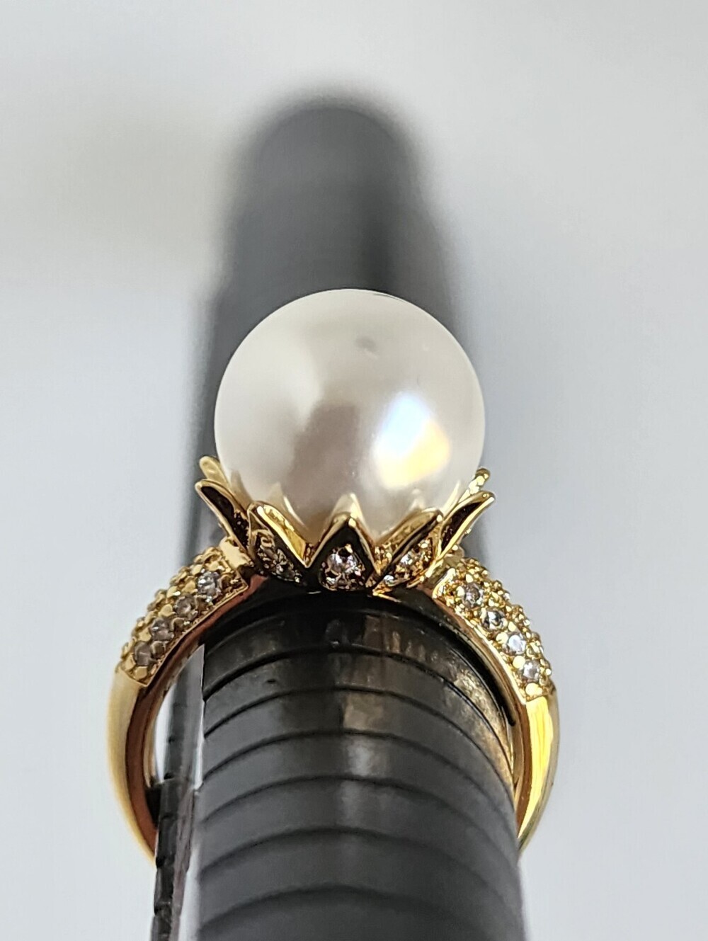 Gold Tone Pearl Statement Ring CZ Crown Setting Size 6 1/2